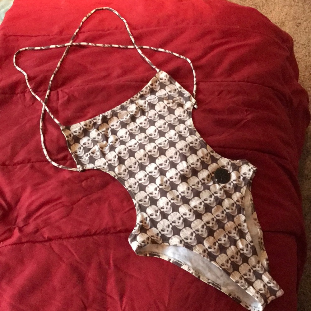 Swim suit